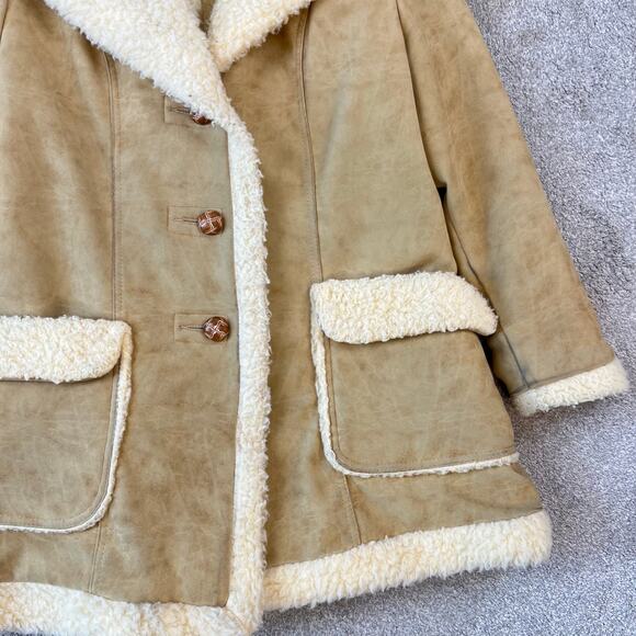 Vintage Women's 70's Wiman Vinyl Suede Button Front Sherpa Coat (Sz M) - Picture 11 of 15